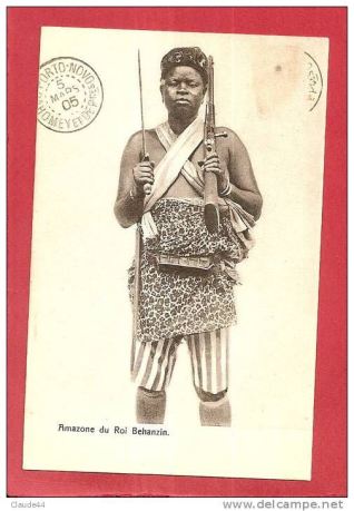 Le-amazzoni-del-Dahomey-03